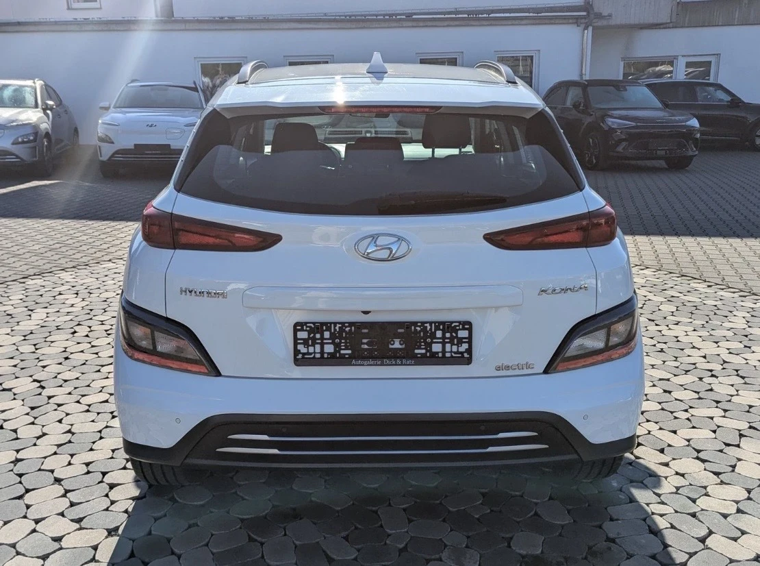 Hyundai Kona 42kw ГАРАНЦИОННА!, снимка 4 - Автомобили и джипове - 54680531