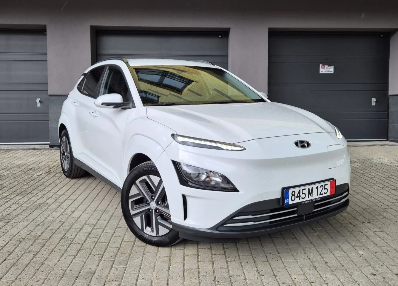Hyundai Kona 42kw ГАРАНЦИОННА! Facelift , снимка 3 - Автомобили и джипове - 54680531