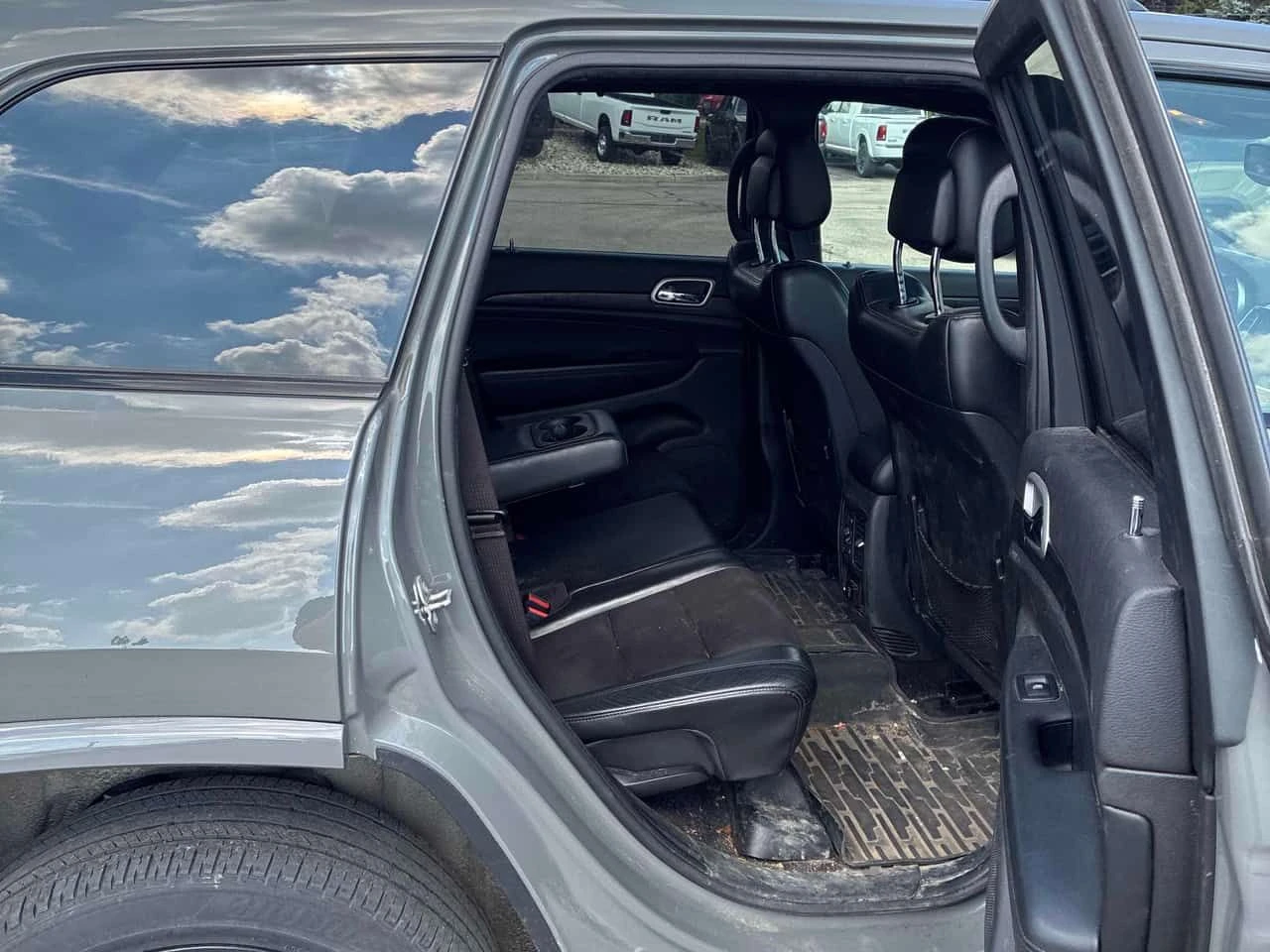 Jeep Grand cherokee * Altitude * КЛИП НА МОТОРА * ПРЕДСТАВИТЕЛСТВО, снимка 14 - Автомобили и джипове - 55221246