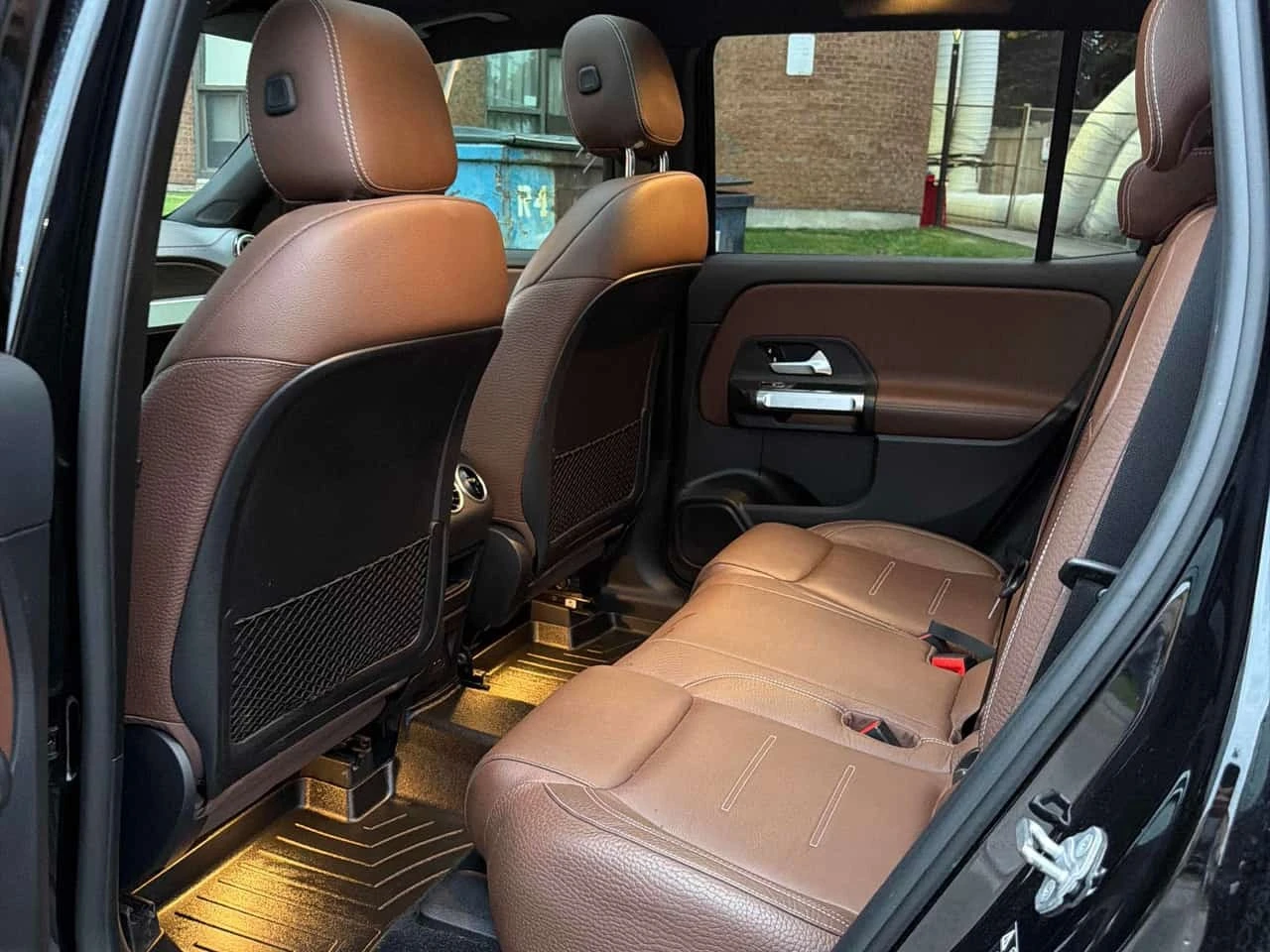 Mercedes-Benz GLB 250 250  CARFAX | Mobile.bg � ����������� 11