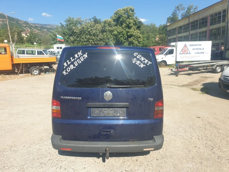 VW T5 2.5 TDI 131 PS, снимка 9 - Бусове и автобуси - 41679692