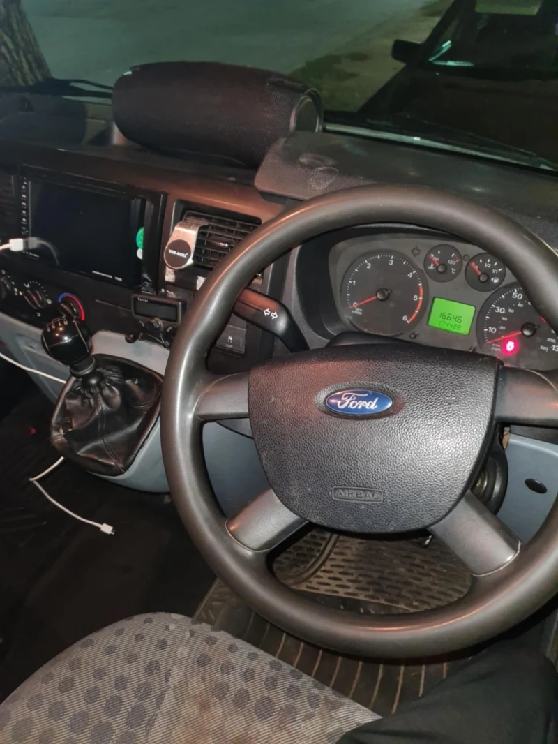 Ford Transit, снимка 8 - Бусове и автобуси - 47735389