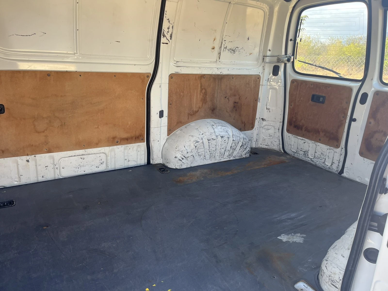 Toyota Hiace 2.5d4d 4x4 - изображение 5