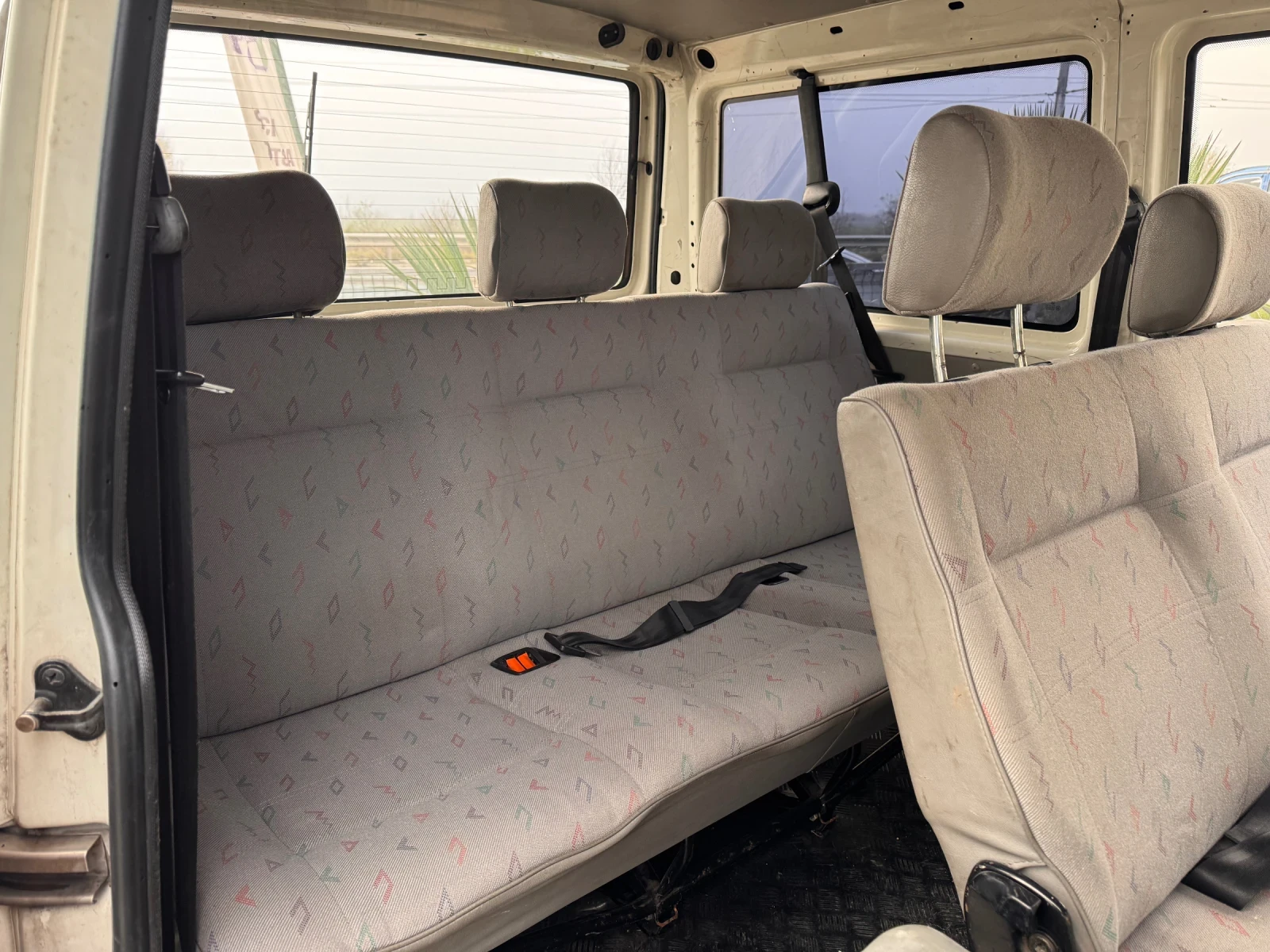 VW T4 1.9 TDI / 9 Местен - изображение 10
