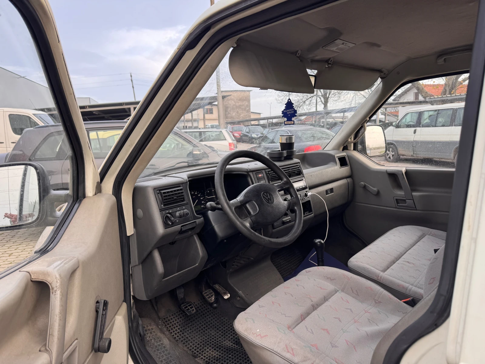 VW T4 1.9 TDI / 9 Местен - изображение 5