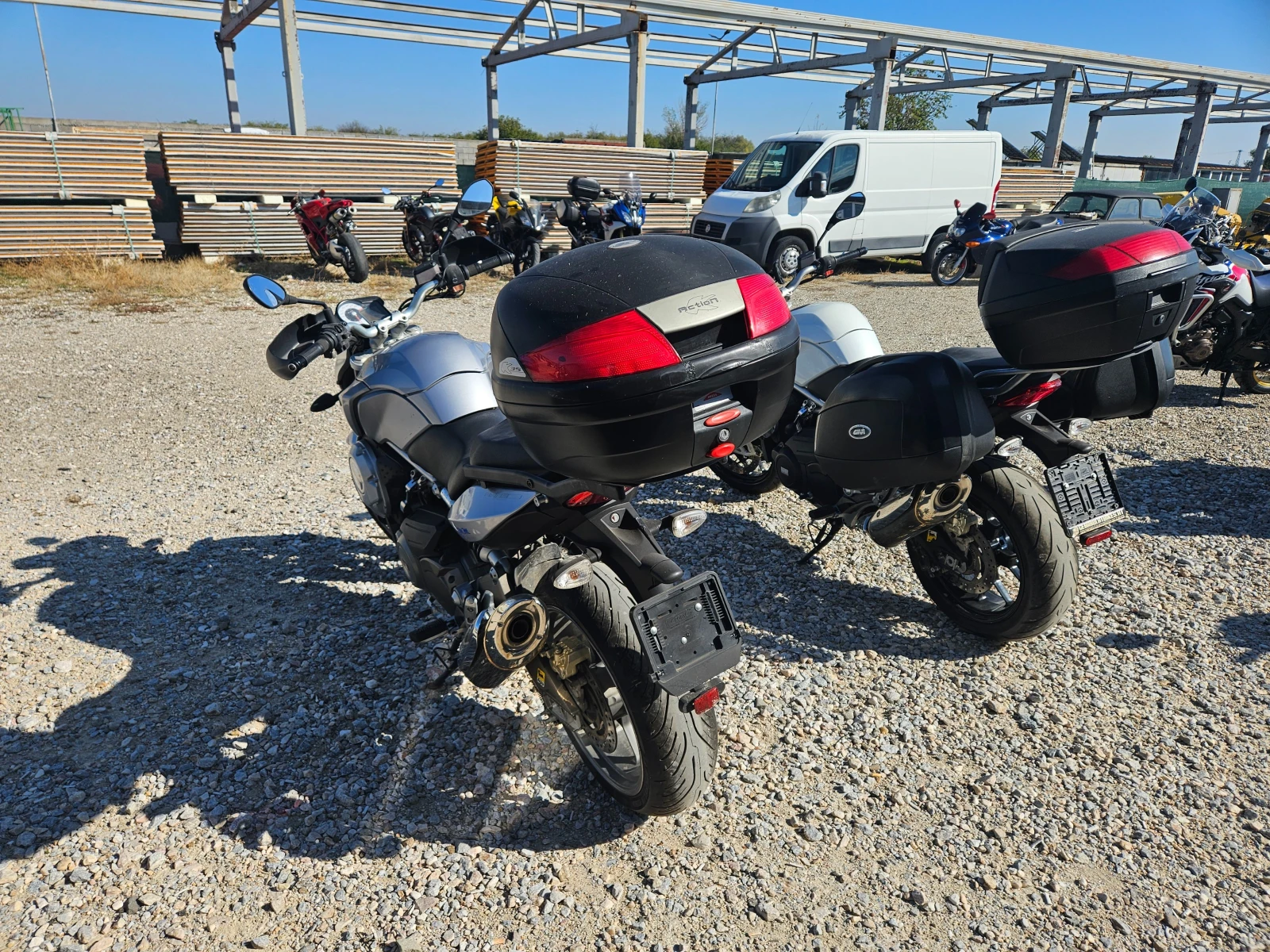 Aprilia Mana   | Mobile.bg   3