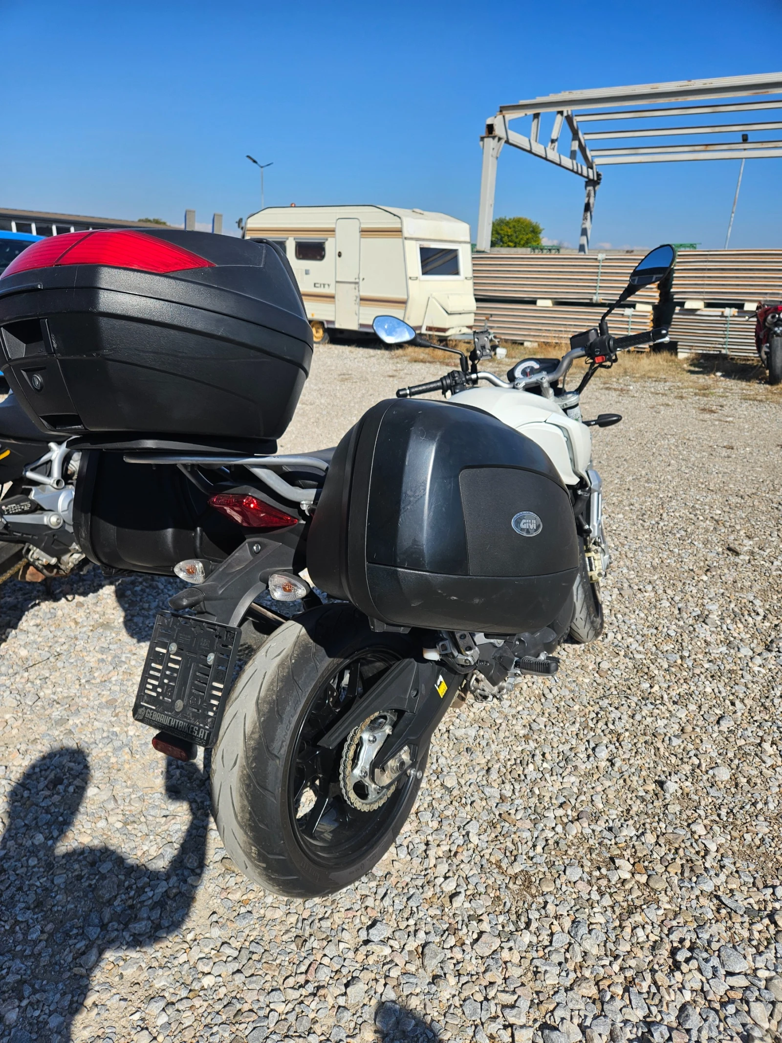 Aprilia Mana   | Mobile.bg   6