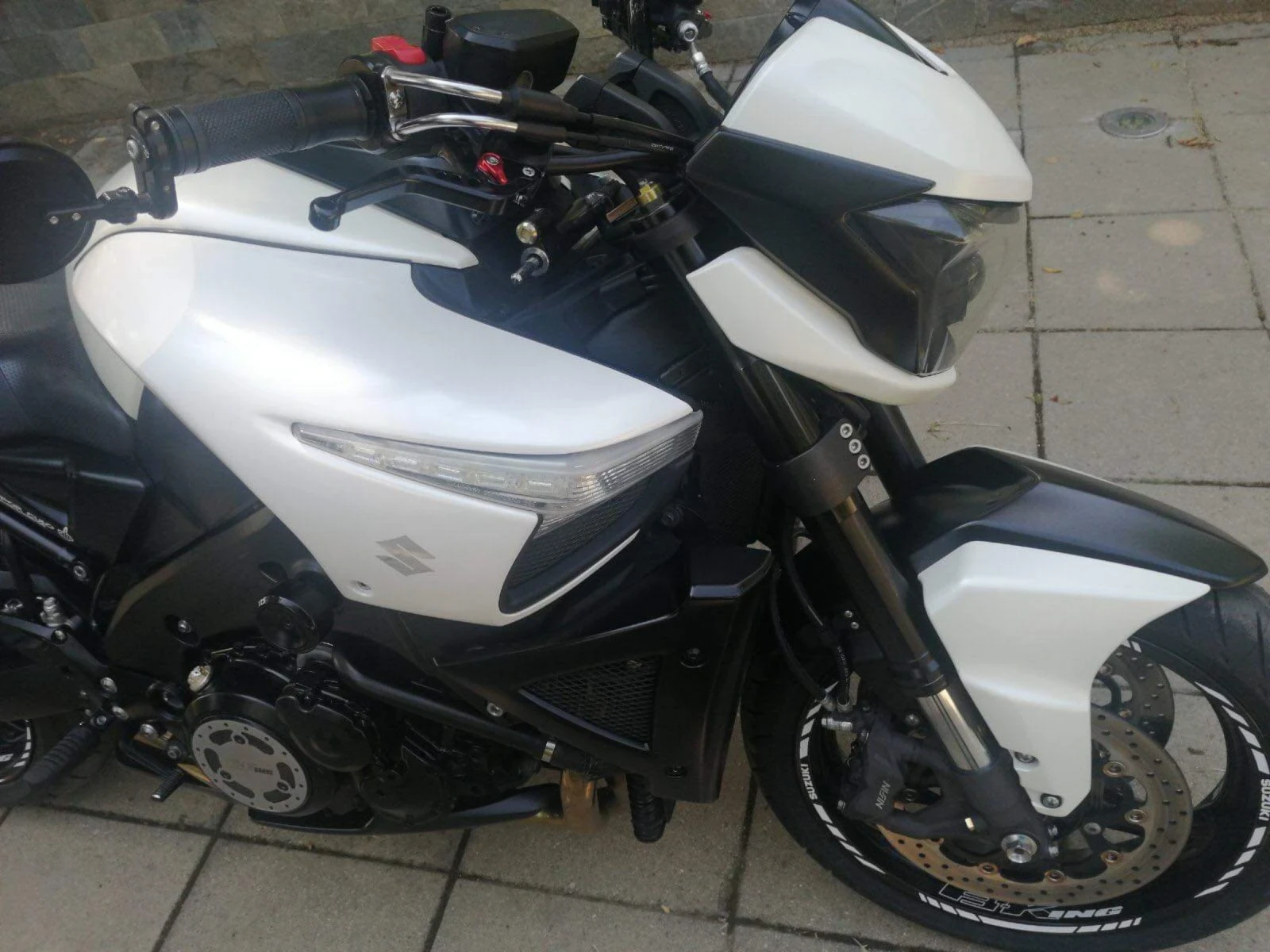 Suzuki B-King 1340куб* 184кс - изображение 7