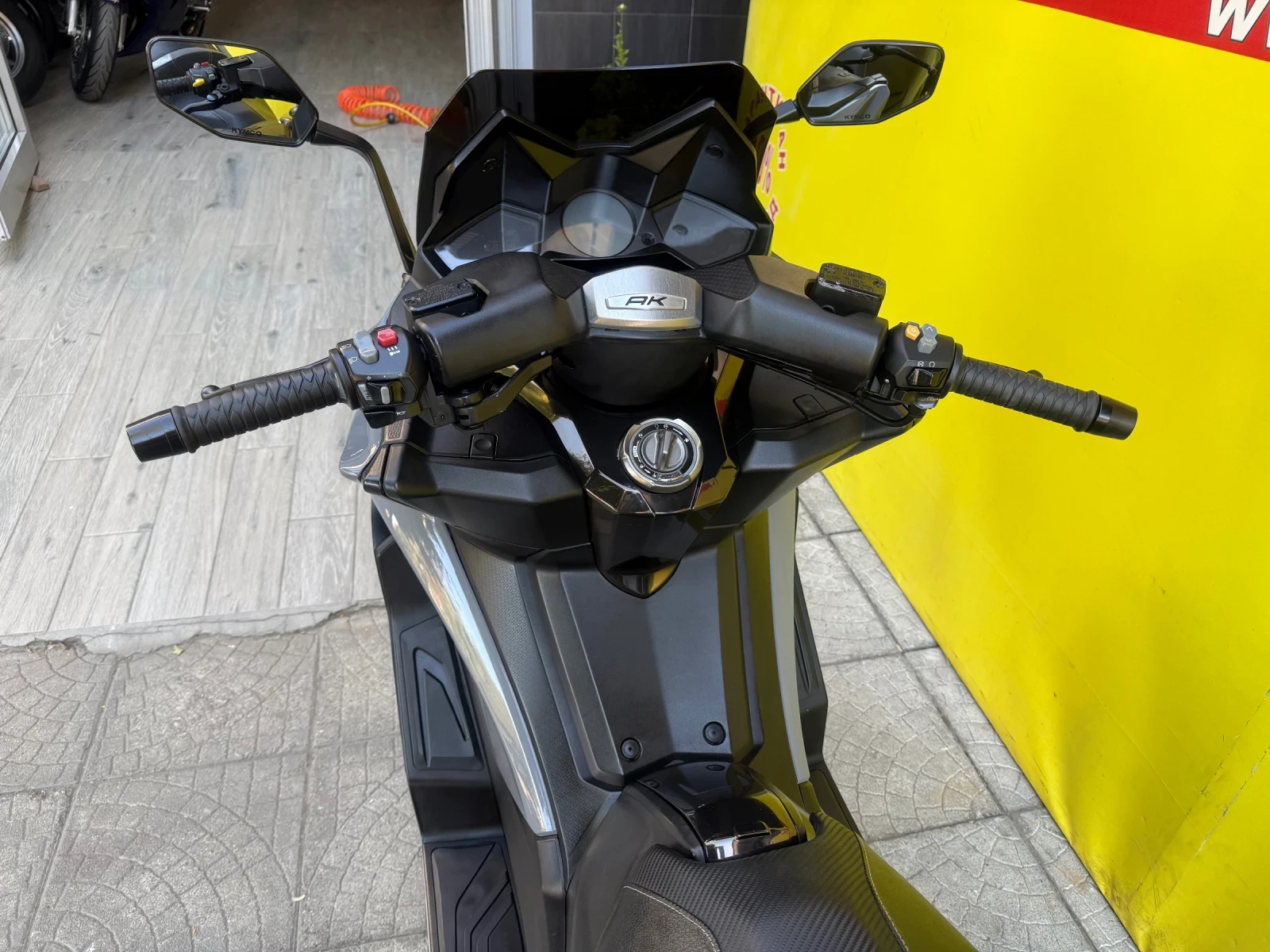 Kymco AK 550, снимка 11 - Мотоциклети и мототехника - 55986019