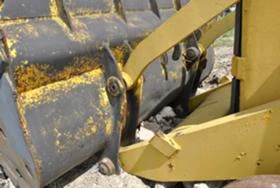 Булдозер Komatsu НА ЧАСТИ, снимка 12