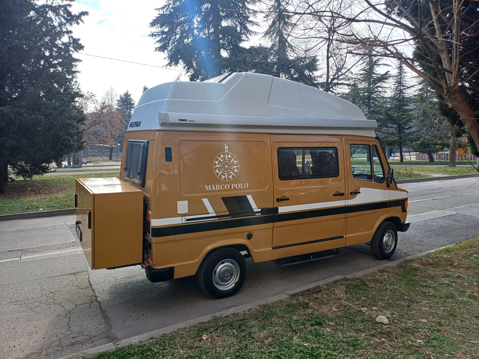 Кемпер Mercedes-Benz Marco Polo, снимка 2 - Каравани и кемпери - 54892576