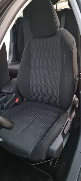 Peugeot 308 1.6 blue HDI Business Pack, снимка 10