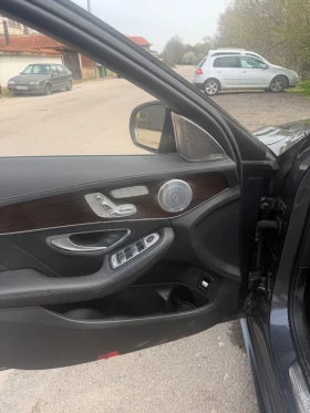 Mercedes-Benz C 300, снимка 11