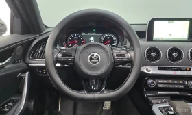 Kia Stinger GT* 3.3* TURBO* AWD* ОБДУХВАНЕ* LANE* ASSIST* ХЕДЪ, снимка 8