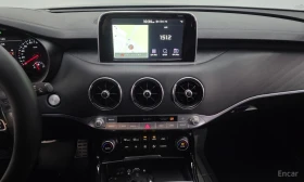 Kia Stinger GT* 3.3* TURBO* AWD* ОБДУХВАНЕ* LANE* ASSIST* ХЕДЪ, снимка 9