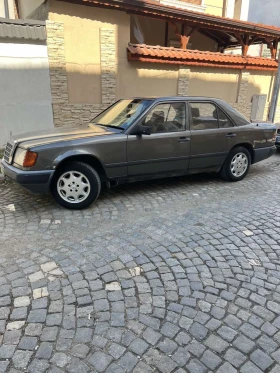 Mercedes-Benz 124, снимка 5