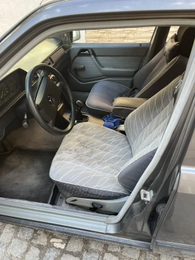 Mercedes-Benz 124, снимка 8