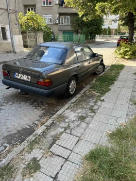 Mercedes-Benz 124, снимка 4