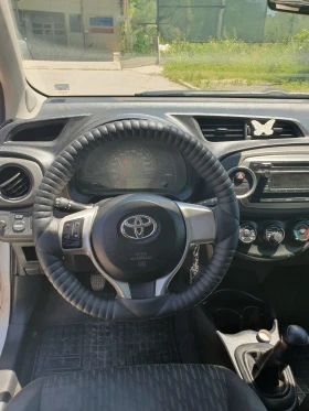 Toyota Yaris 1.0, снимка 11