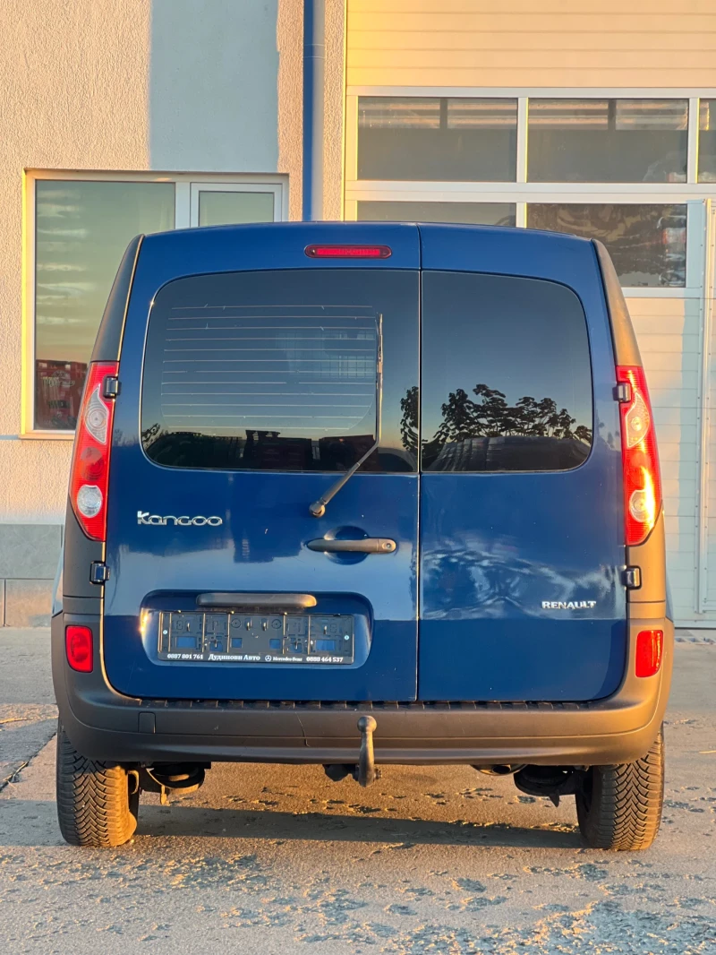 Renault Kangoo Климатик / 90к.с / Топ състояние, снимка 8 - Автомобили и джипове - 47504825