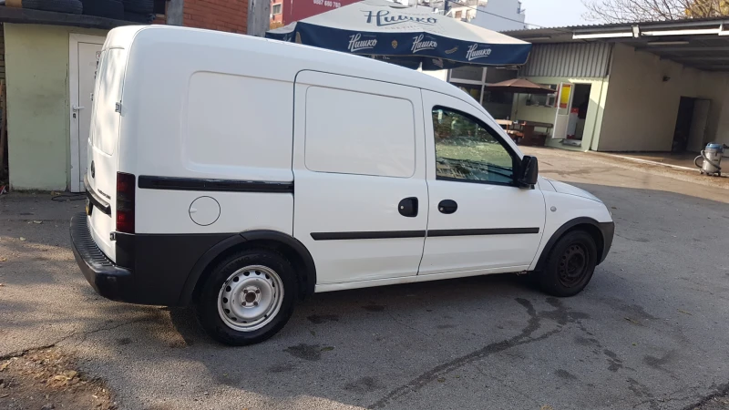 Opel Combo 1.3CDTI, снимка 4 - Автомобили и джипове - 47775486