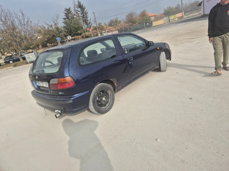 Nissan Almera 1.4 бензин, снимка 4 - Автомобили и джипове - 47913975