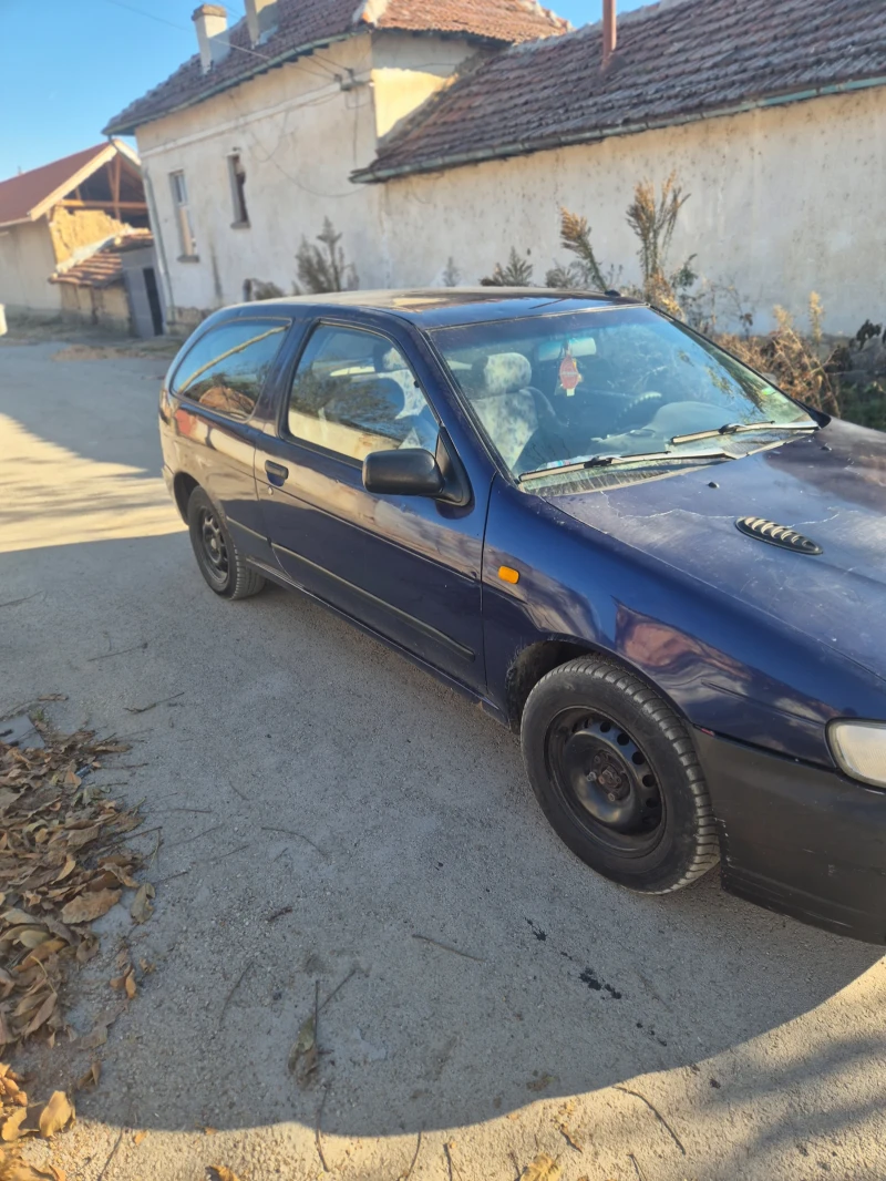 Nissan Almera 1.4 бензин, снимка 6 - Автомобили и джипове - 47913975