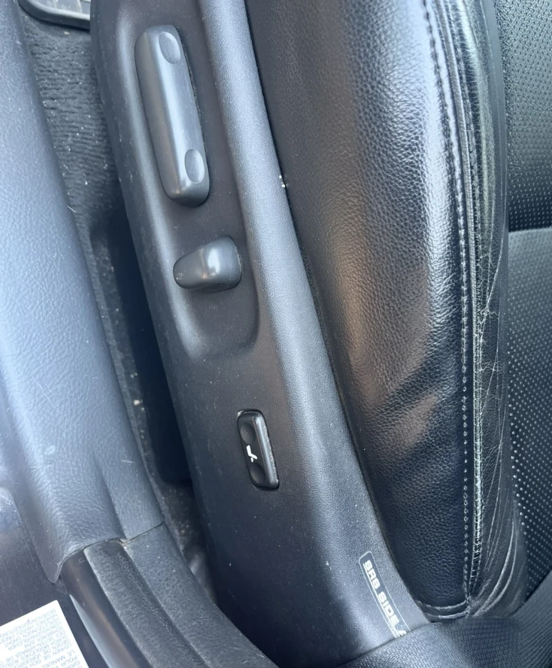 Toyota Avensis 2броя Навигация Рядка Версия със Всички Екстри , снимка 7 - Автомобили и джипове - 52046214