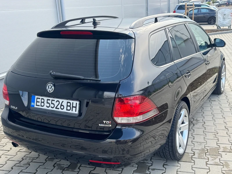 VW Golf 1.6 , снимка 6 - Автомобили и джипове - 51527312