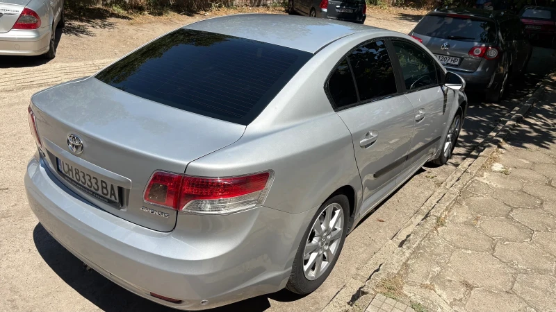 Toyota Avensis 2.0 152 к.с , снимка 3 - Автомобили и джипове - 51699581