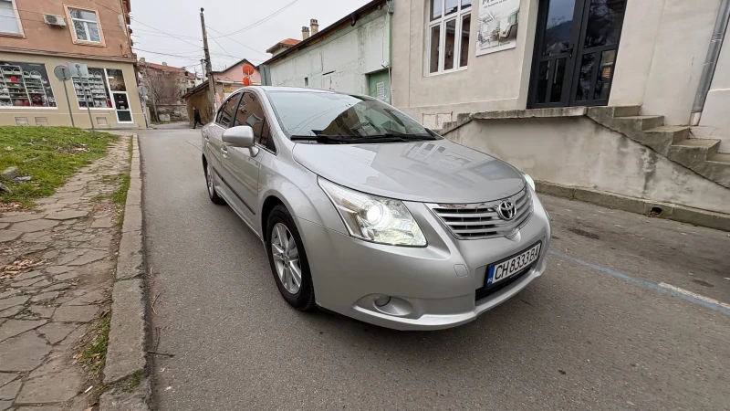Toyota Avensis 2.0 152 к.с , снимка 2 - Автомобили и джипове - 51699581