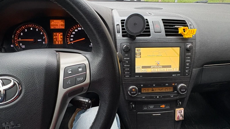 Toyota Avensis 2.0 152 к.с , снимка 6 - Автомобили и джипове - 51699581