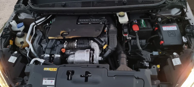 Peugeot 308 1.6 blue HDI Business Pack, снимка 13 - Автомобили и джипове - 51781880