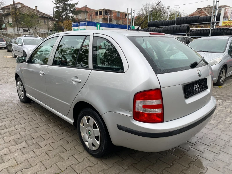 Skoda Fabia 1.4i 75к.с, снимка 3 - Автомобили и джипове - 52495022