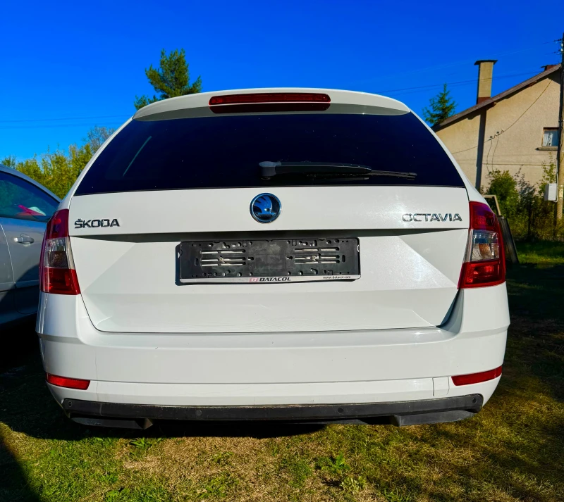 Skoda Octavia Отлично състояние, снимка 4 - Автомобили и джипове - 52548704
