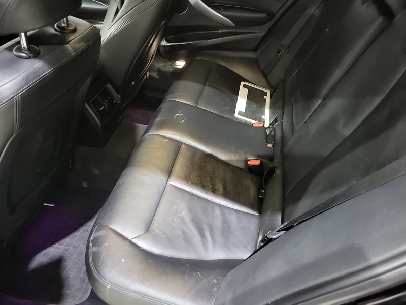 BMW 330 * 330I XDRIVE * CARFAX * БЕЗ ПЪРВОНАЧАЛНА ВНОСКА, снимка 12 - Автомобили и джипове - 52799752