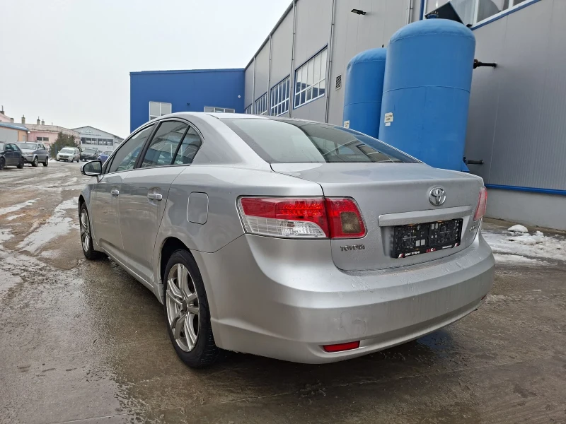 Toyota Avensis, снимка 5 - Автомобили и джипове - 53312694