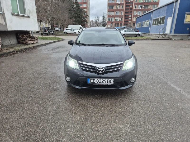 Toyota Avensis 2.2 d4d, снимка 12 - Автомобили и джипове - 53466235
