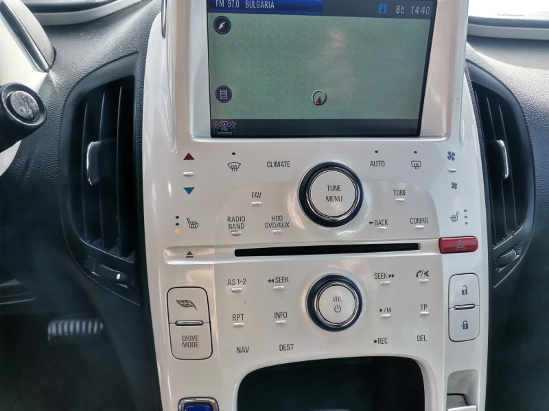 Chevrolet Volt Plug-in хибрид, снимка 14 - Автомобили и джипове - 53485736