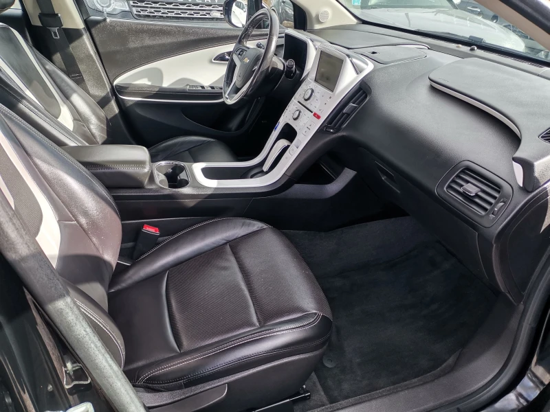 Chevrolet Volt Plug-in хибрид, снимка 9 - Автомобили и джипове - 53485736