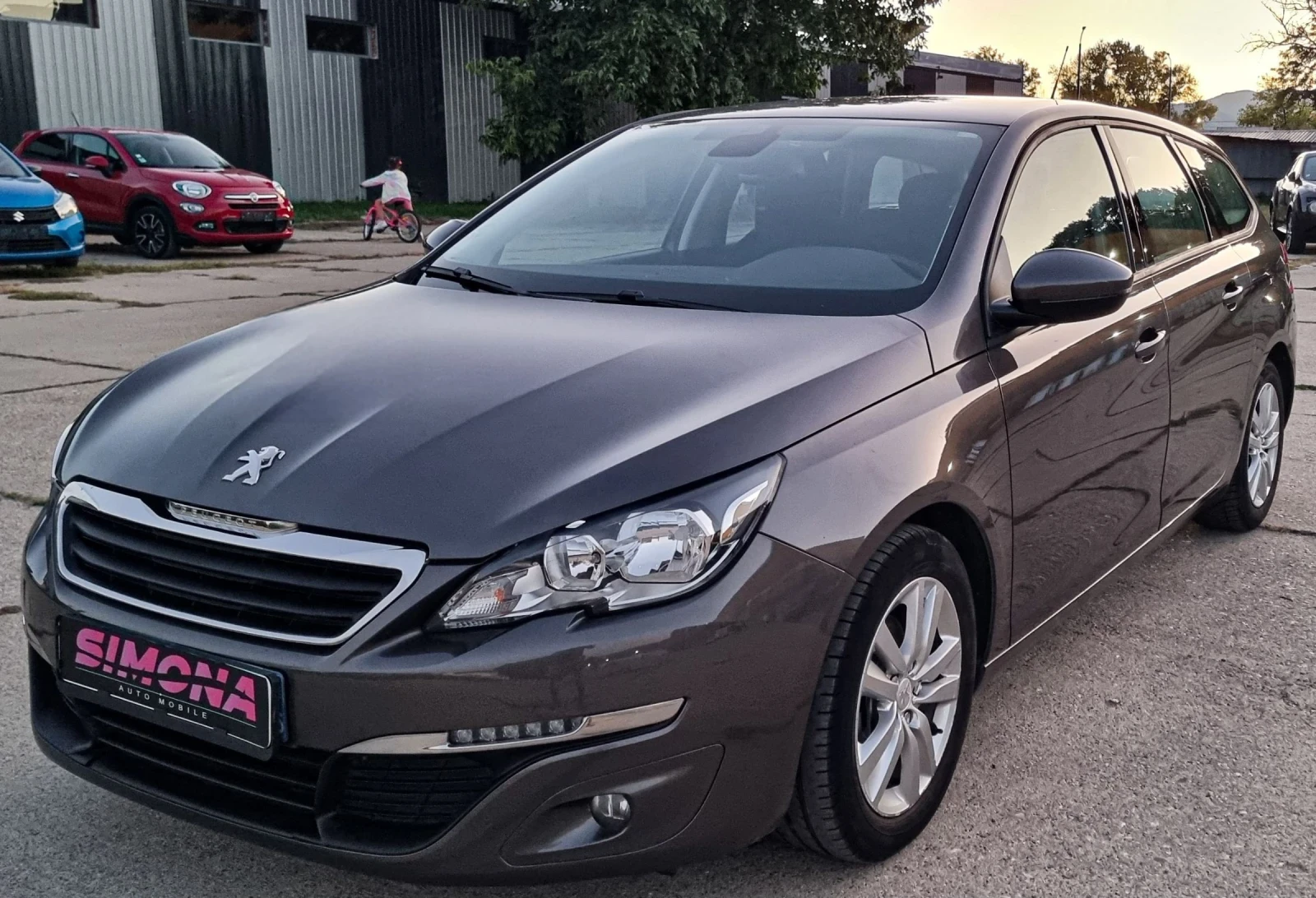 Peugeot 308 1.6 blue HDI Business Pack, снимка 1