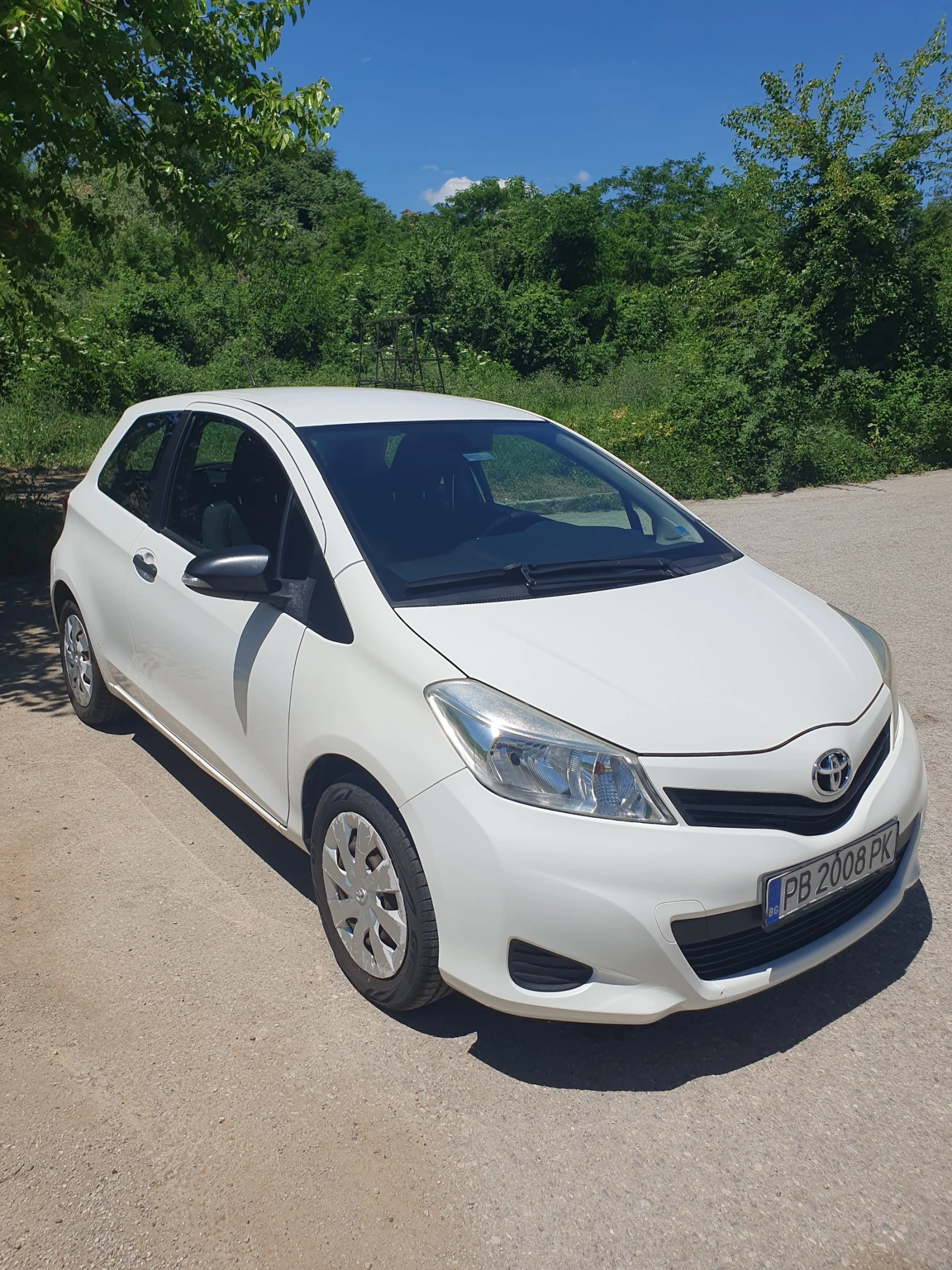 Toyota Yaris 1.0 - изображение 6