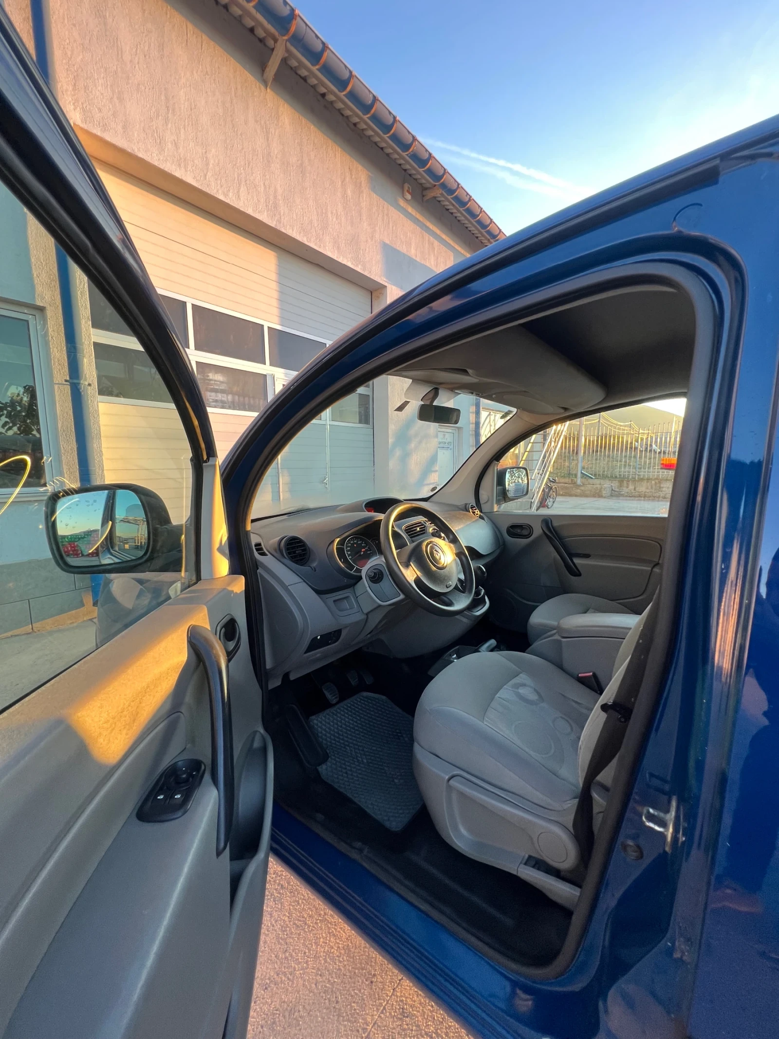 Renault Kangoo Клима Топ състояние | Mobile.bg — изображение 13