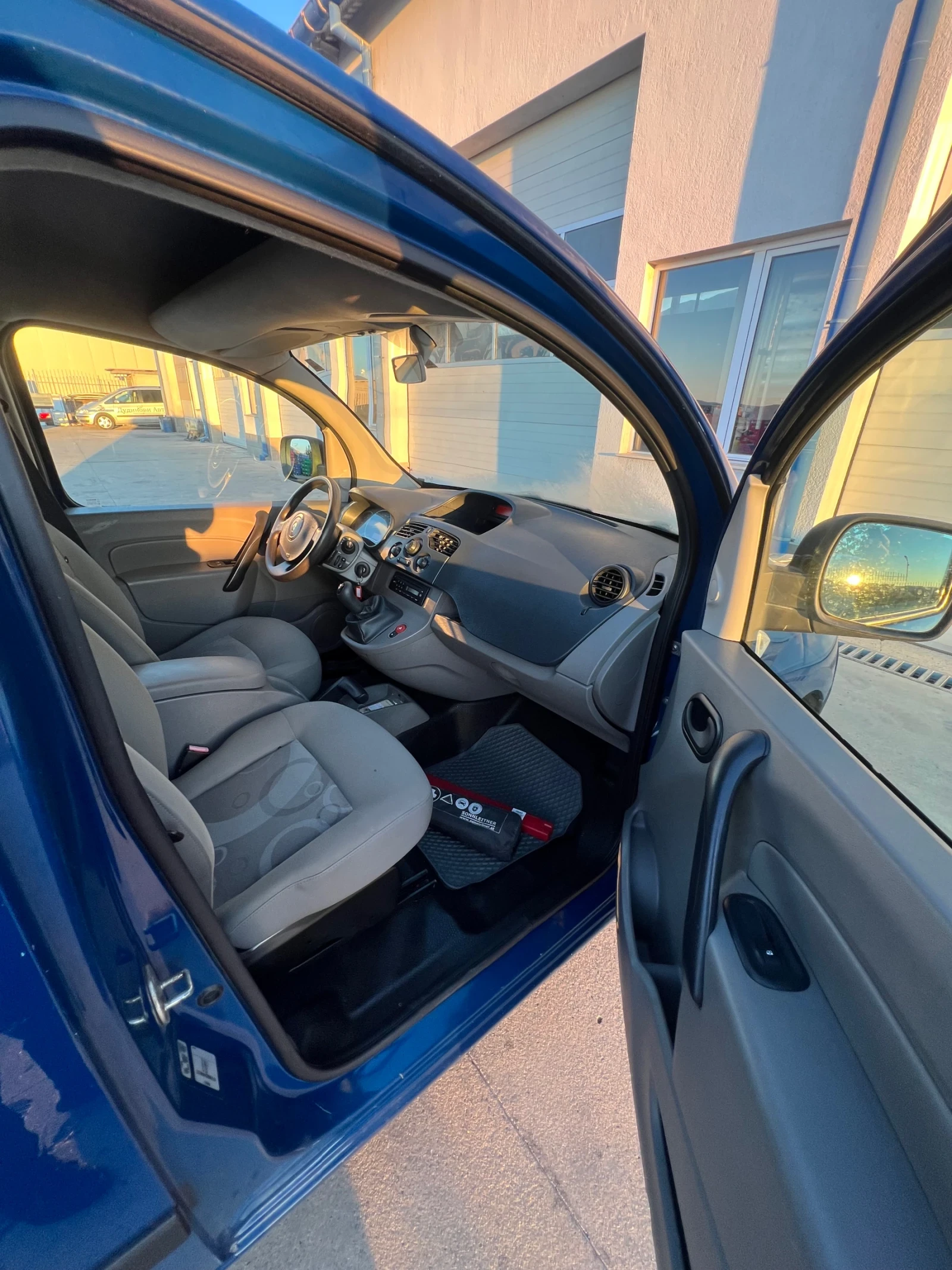 Renault Kangoo Клима Топ състояние | Mobile.bg — изображение 11