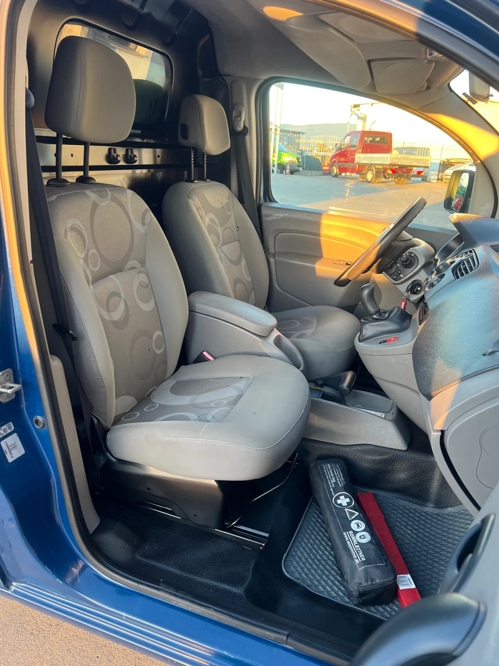 Renault Kangoo Клима Топ състояние | Mobile.bg — изображение 12