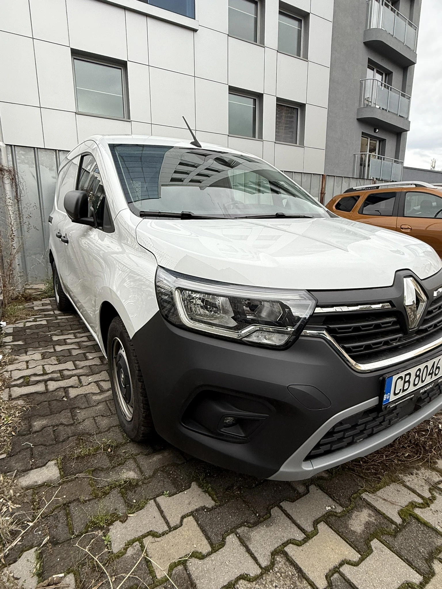 Renault Kangoo Zen 1.5dCi 115к.с. В НОВО СЪСТОЯНИЕ!!! - изображение 2