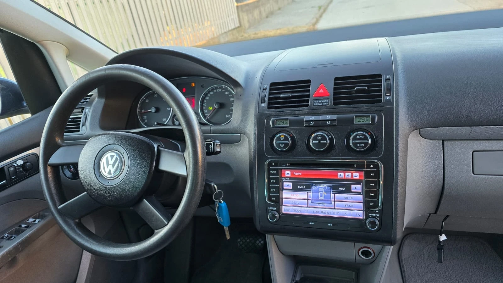 VW Touran  - изображение 3