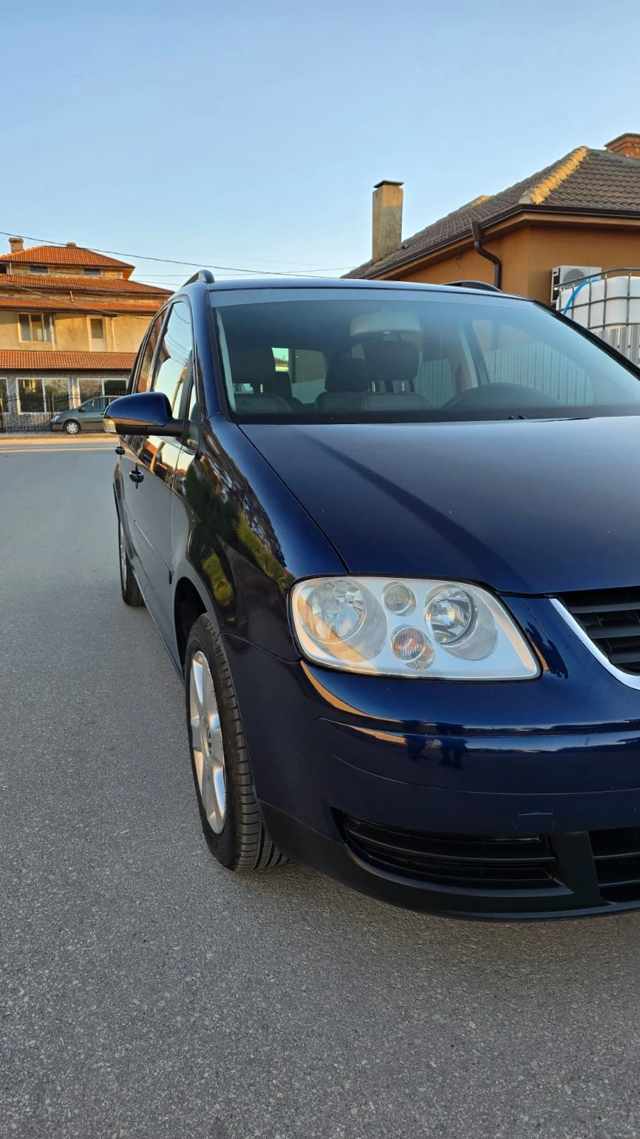 VW Touran  - изображение 2
