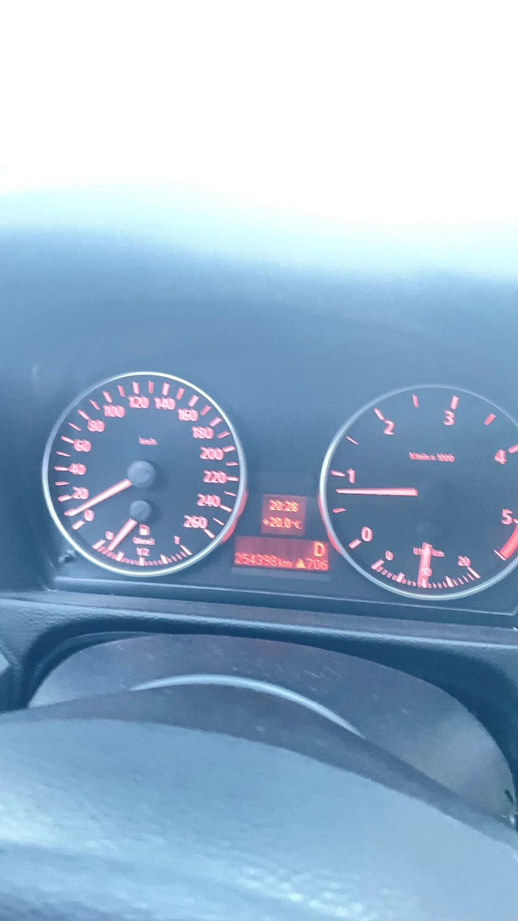BMW 320  - изображение 8