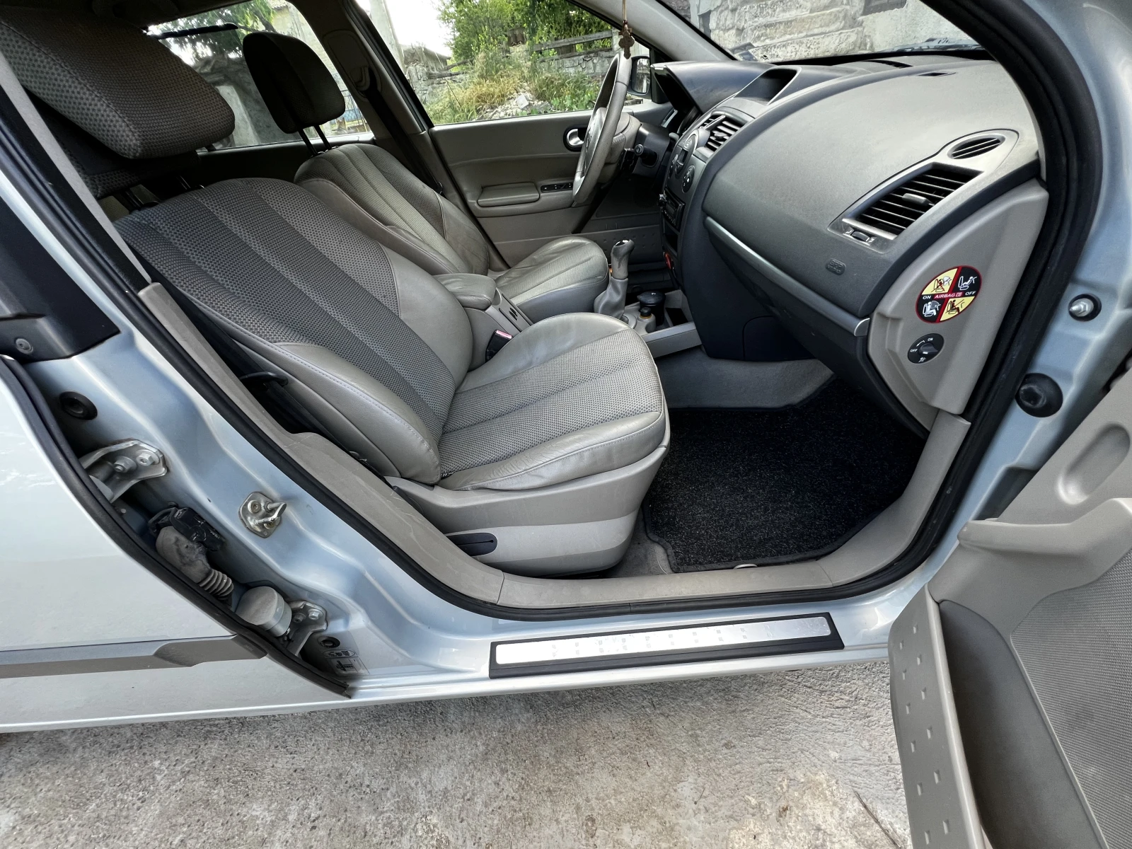 Renault Megane 1.6 16V LUXE, Keyless, Xenon, Подгрев - изображение 7